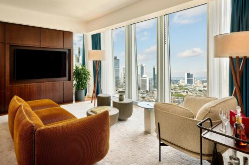 Presidential King Suite