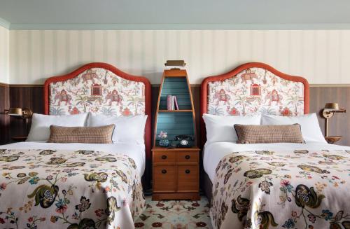 Graduate Deluxe Double Room with Two Double Beds