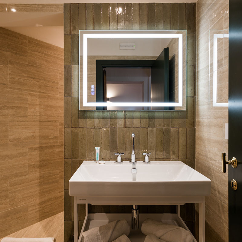 Balthazar Suite