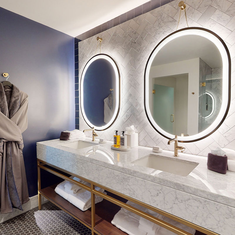 Premier King Suite