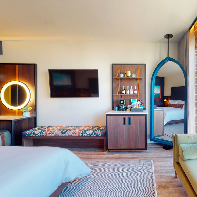 Studio King Suite