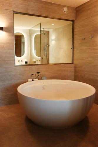 Superior Spa