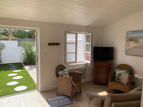 Studio with Terrace