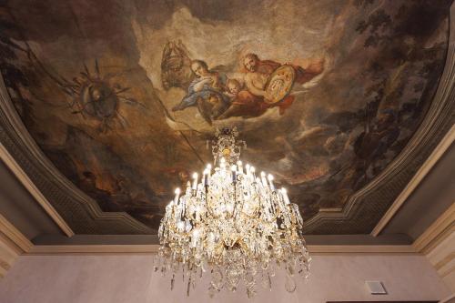 Presidential Apartment