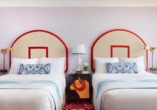 Graduate Queen Room with Two Queen Beds