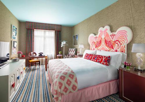 Graduate King Suite