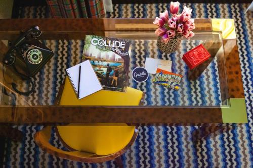 Graduate King Suite