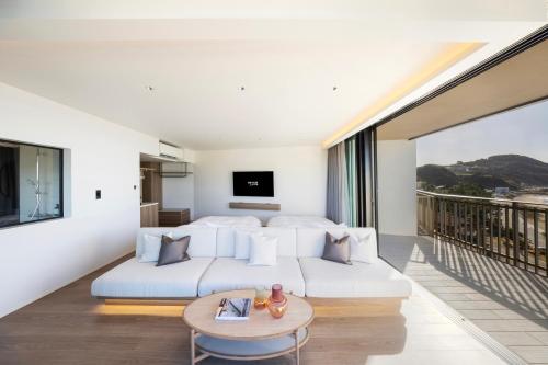 Suite with Hot Tub