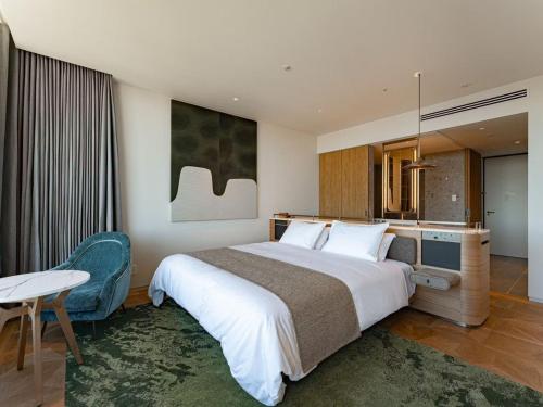 Premium King Room A