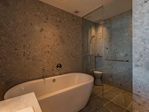 Premium King Room A