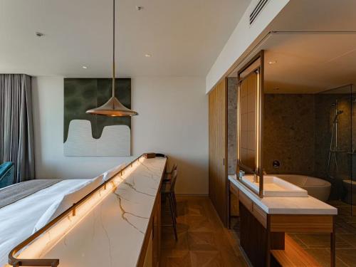 Premium King Room A