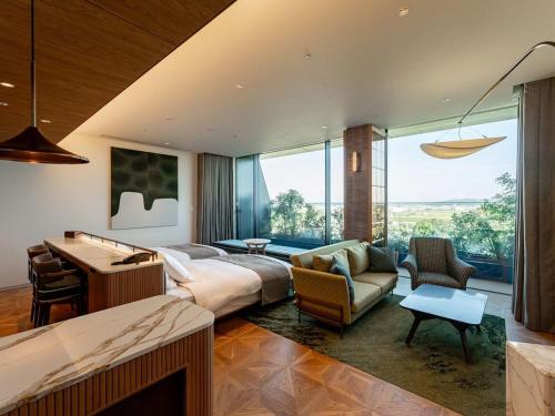 Retreat Suite Twin Room