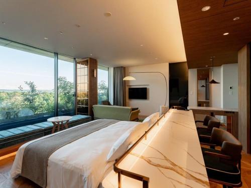 Retreat Suite Room