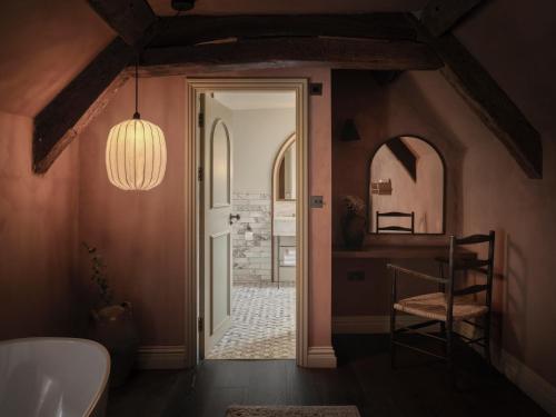 The Honeymooner | Suite