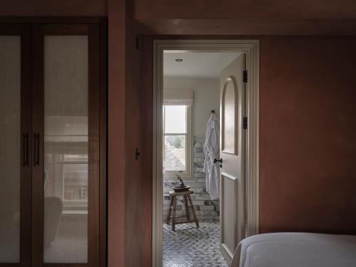 The Apartment | Suite