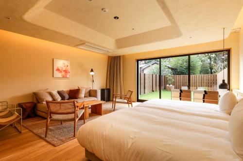 Executive Triple Room