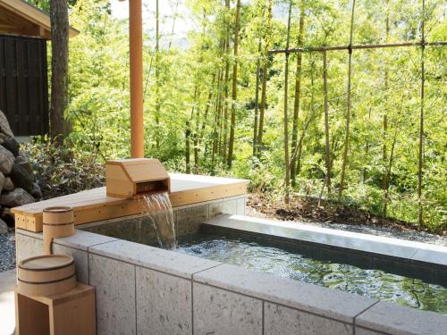 Private open-air hot spring Suite room [Yuragi]