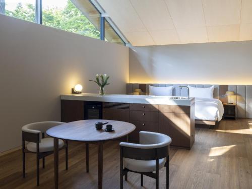 Private hot spring Suite room (3 beds) [Ibuki]