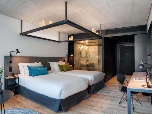 Classic Twin Room