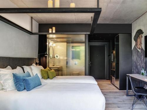 Classic Twin Room