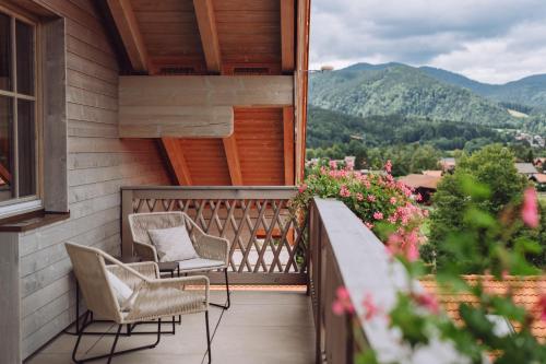 Suite with Lake View