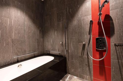 King Room - Mobility Accessible 