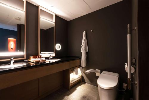 King Room - Mobility Accessible 