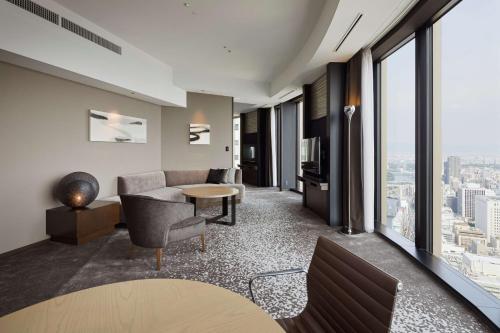 Executive Corner King Suite