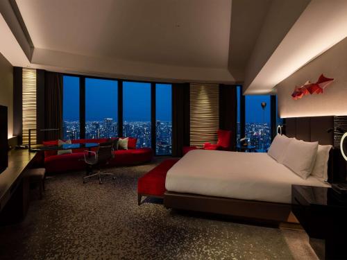 Junior Corner King Suite 