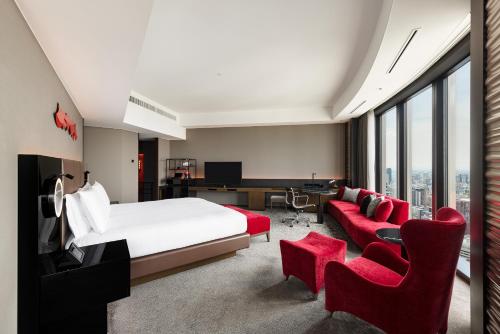Junior Corner King Suite 