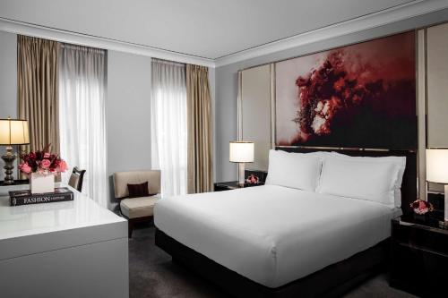 Superior King Room 
