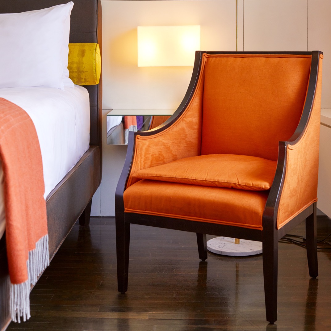 Superior Room - 1 Queen Bed