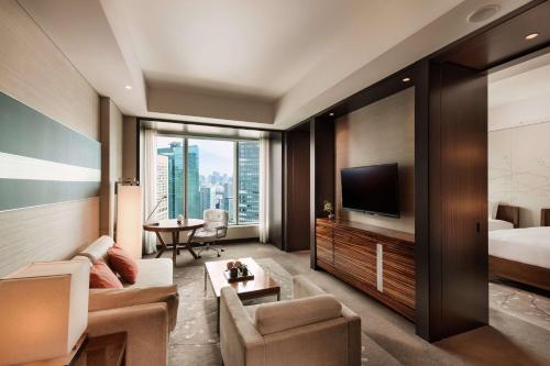 Twin Suite with City View