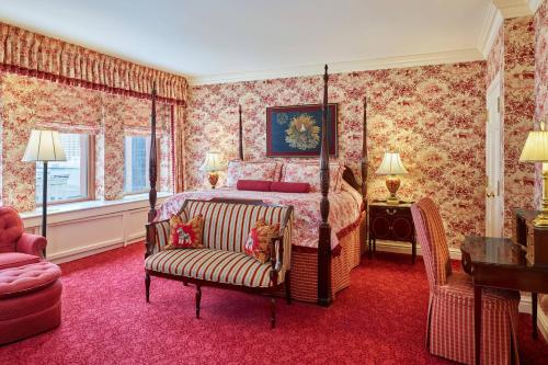 One-Bedroom Presidential King Suite with City View
