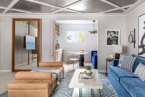 Coastal Kitchen One Bedroom Suite
