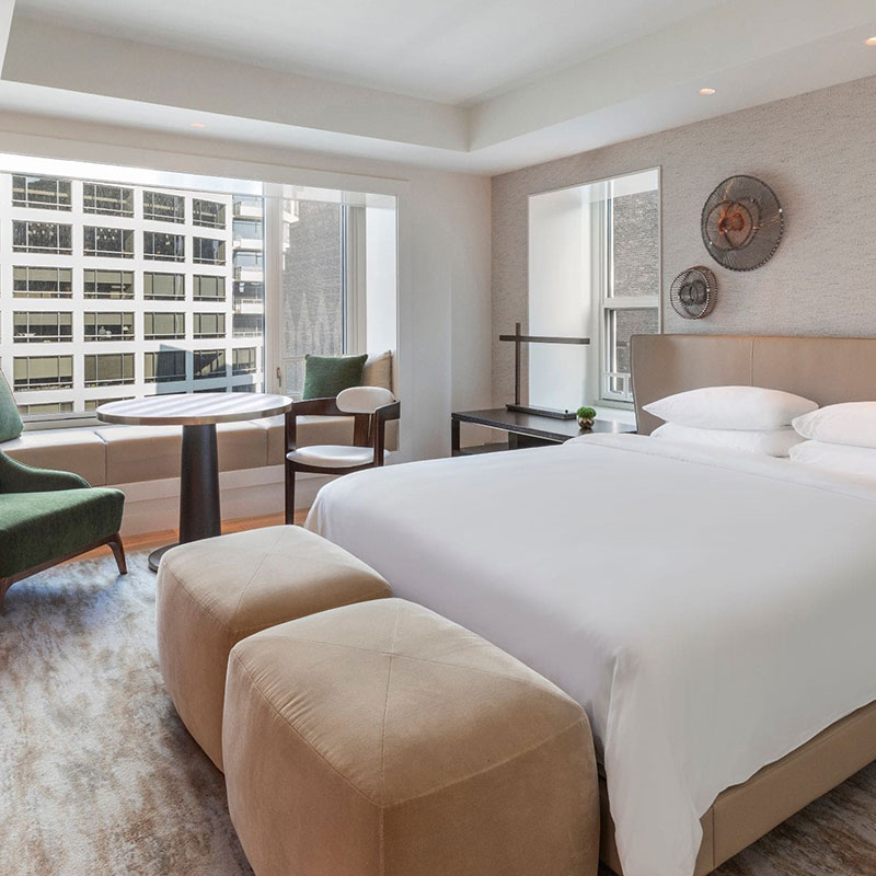 1 King Bed City View Deluxe