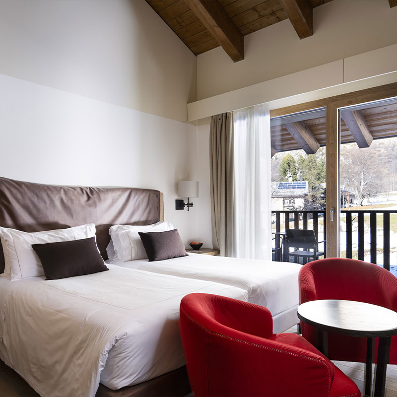 Deluxe Room with balcony or patio