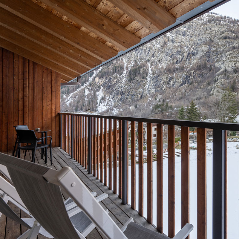 Deluxe Room with balcony or patio