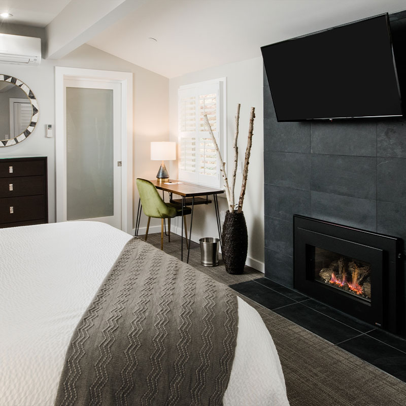 Hillside King with Fireplace