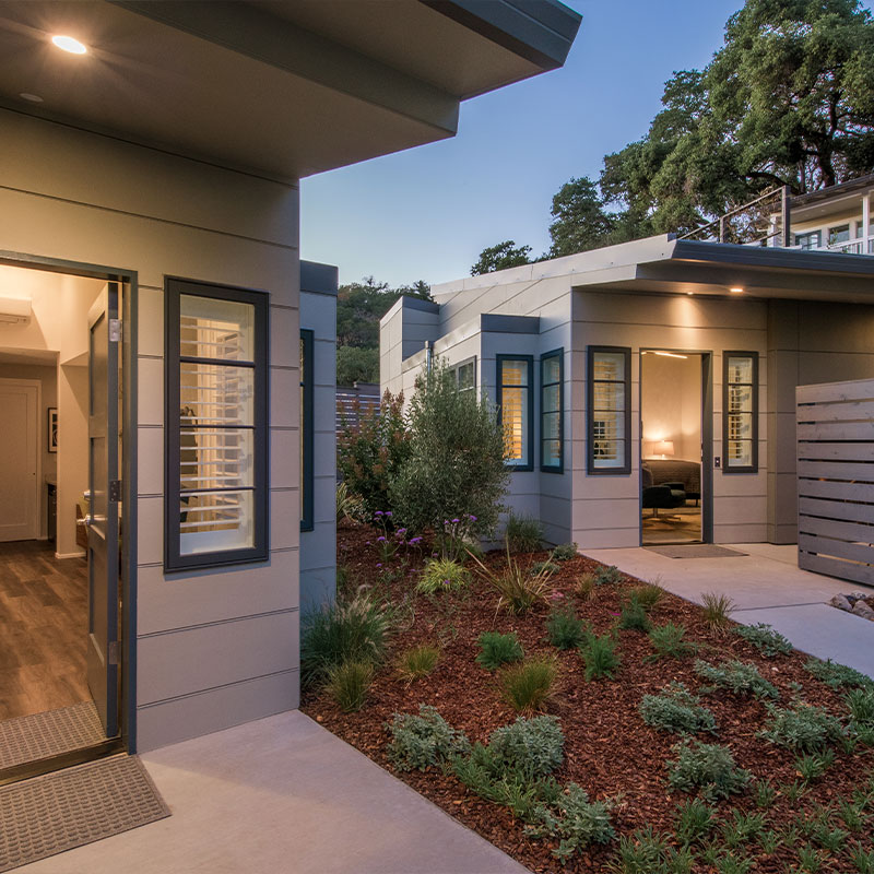 Lower Poolside Cottage