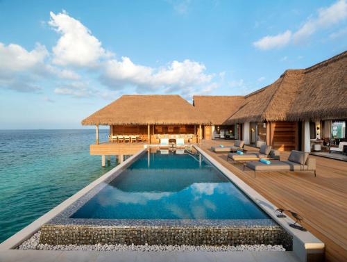 Two-Bedroom Reef Villa with Pool