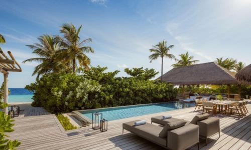 Three-Bedroom Grand Beach Villa with Pool