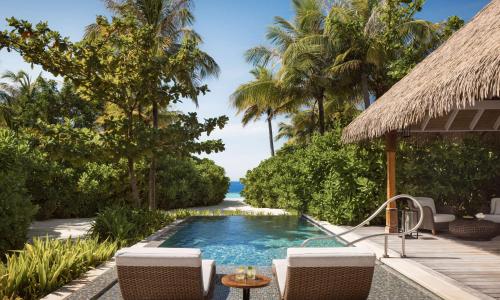 Three-Bedroom Grand Beach Villa with Pool