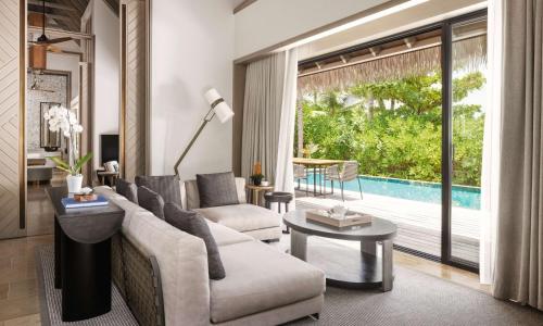 Grand Beach Villa with Two Queen Beds and Pool