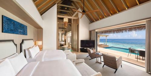 Grand Overwater Villa with Two Queen Beds and Pool