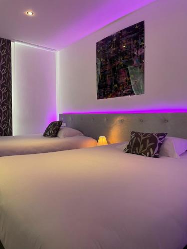 Large Twin Room