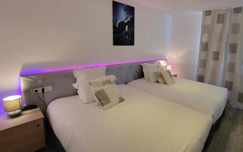 Large Twin Room