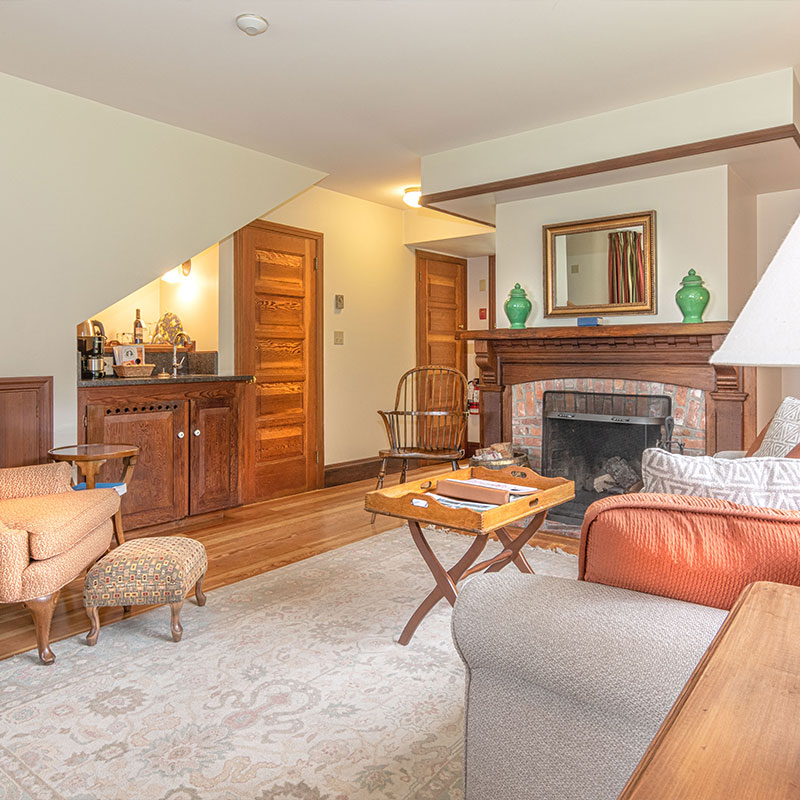 Farm East Signature Suite
