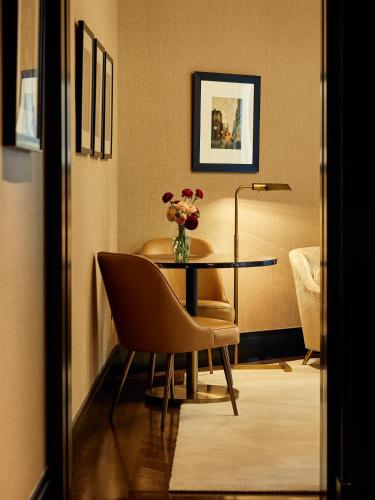 Park Avenue Clubhouse Suite