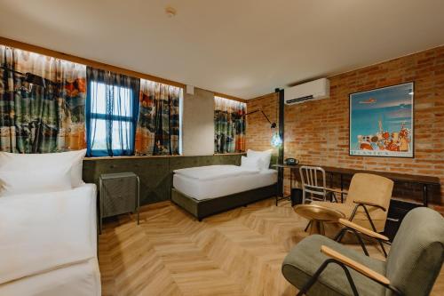 Twin Room